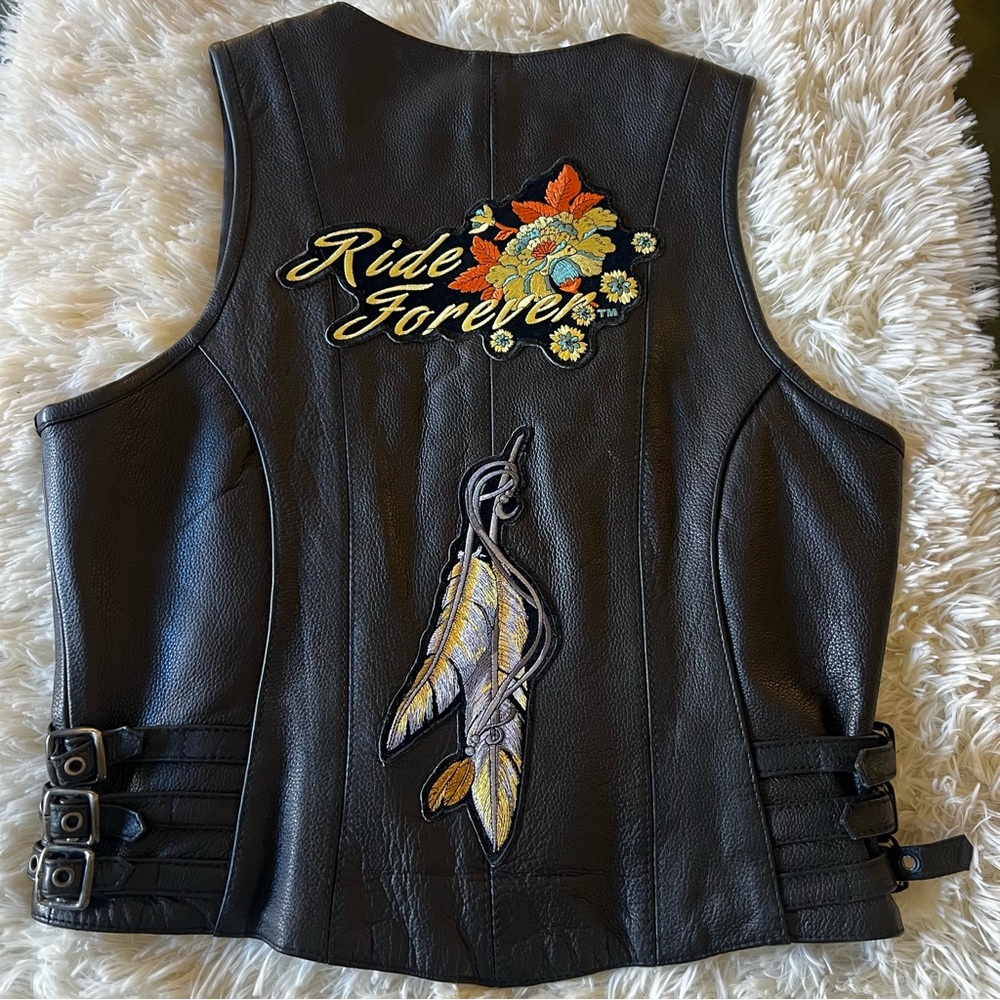 Women's Milwaukee leather motorcycle biker vest